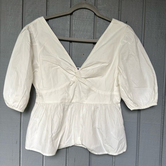 NWT Gap V Neck Style Top M - Picture 1 of 7